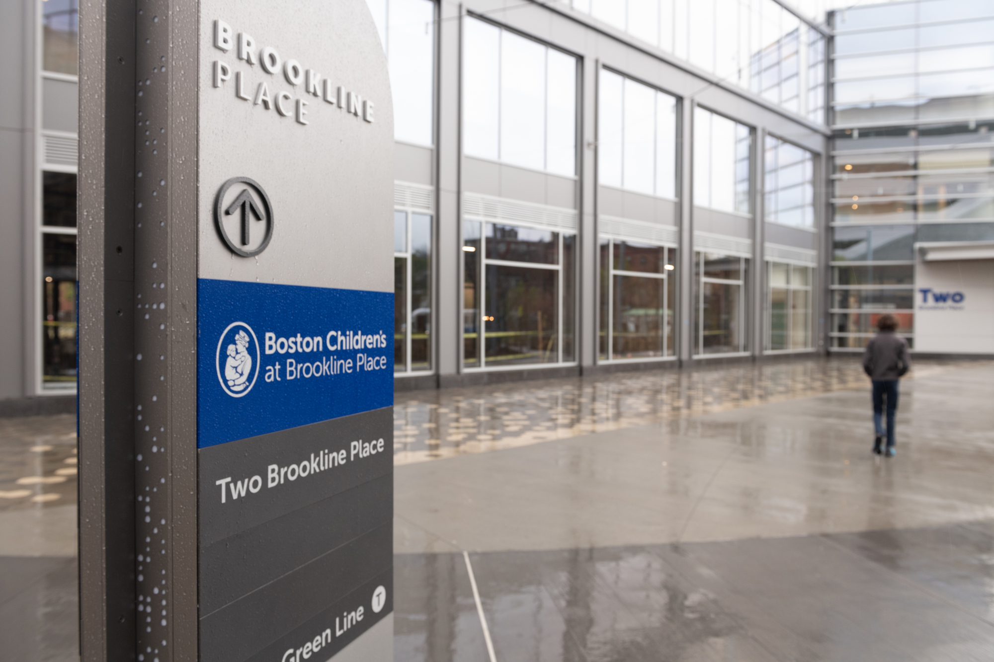 Exterior signage at Boston Children's Brookline, 2 Brookline Place